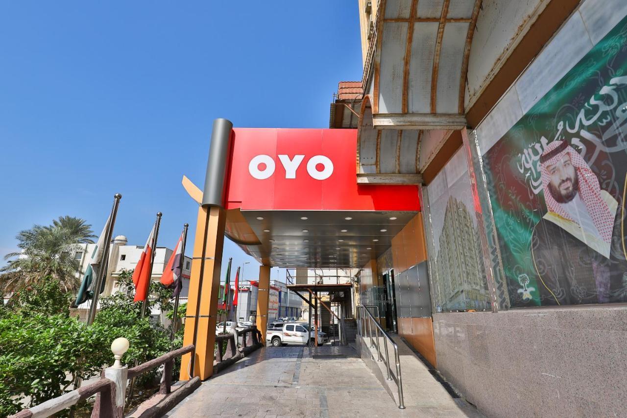 Hotel Oyo 396 Alam Al Sala Al Kobra Towers Dschidda Exterior foto